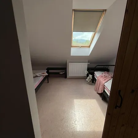 Dom Coacha I Mentora Apartment