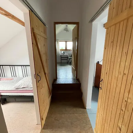 Dom Coacha I Mentora Высова-Здруй